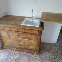 Intégration d'une vasque dans une commode et ajout d'un comptoir mange-debout