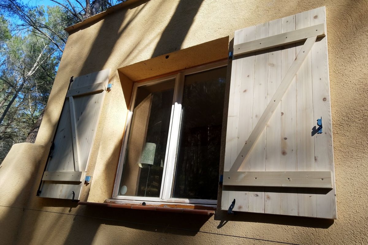 Réfection de volets en bois Réfection de volets en bois